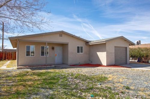 15144 Las Piedras Dr, Victorville CA  92395-3628 exterior