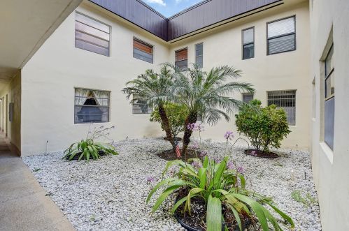 70 Capri B, Delray Beach, FL 33484-7912