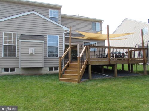 199 Alpine Dr, Leesburg VA  20175-6160 exterior