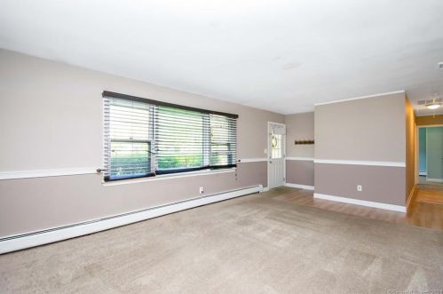 41 Talcott Rd, Glastonbury CT  06033-2918 exterior