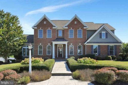 42 Bella Vista Dr, Navy Sup Dpt, PA 17050-1879