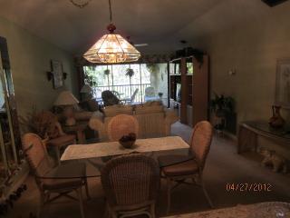 1865 Courtyard Way, Naples FL  34112-9310 exterior