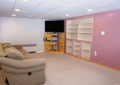 1278 Pulaski Rd, Elwood NY  11731-2020 exterior