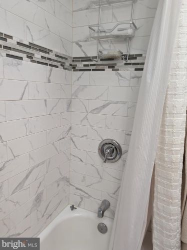 811 Shaw Ave, Lansdale PA  19446-2335 exterior