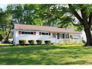 833 Nott St, Hartford, CT 06109-1403