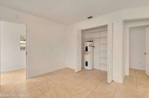 56 45 Ave, Vero Beach FL 32966-2840 exterior