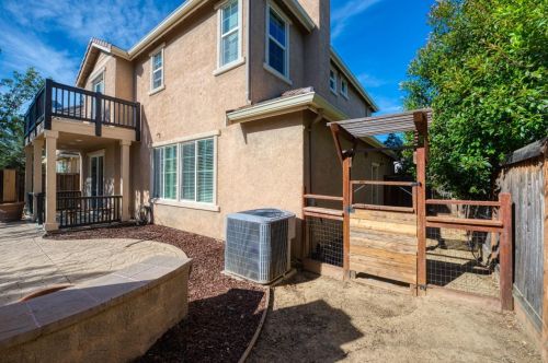 9537 California Oak Cir, Grayson CA  95363-8915 exterior