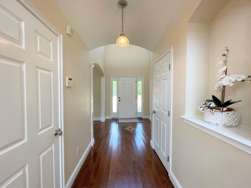 438 Palm Dr, Sanford FL  32771-9502 exterior