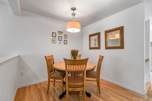 83 Barrington Ave, Nashua NH  03062-2288 exterior