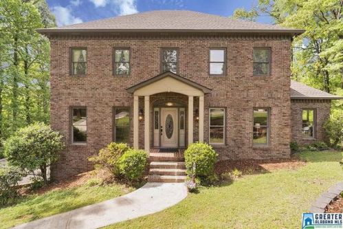 483 Heatherwood Dr, Birmingham, AL 35244-3221