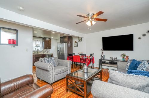 40 State Ave, Wheatley Heights NY  11798-4311 exterior