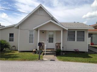 1290 Gilbert Ave, Sarasota, FL 34239-7322
