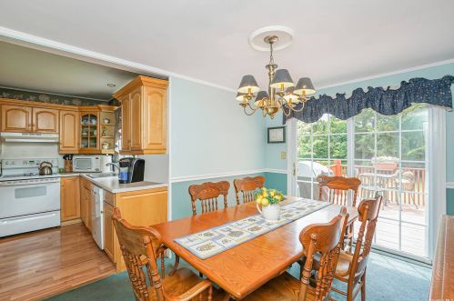 52 Colony Dr, West Sayville NY  11796-1619 exterior