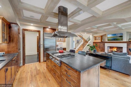 4046 Upton Ave, Minneapolis MN  55410-1259 exterior