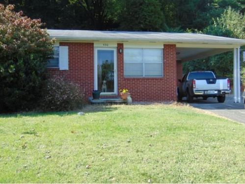 530 Ranier Dr, Kingsport, TN 37663-2017