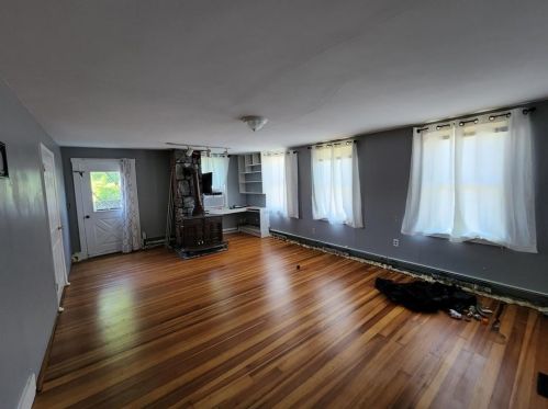 118 Bernon St, Providence, RI 02908-3722