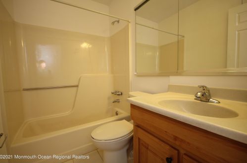 1 Redwood Dr, Tinton Falls NJ  07712-8711 exterior