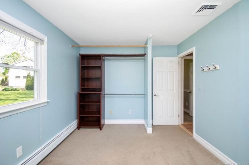 41 Talcott Rd, Glastonbury CT  06033-2918 exterior