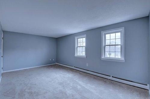 9 Still Field Rd, Manchester CT  06040-6355 exterior