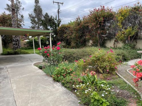 2076 Cambridge St, Orange, CA 92865-3819