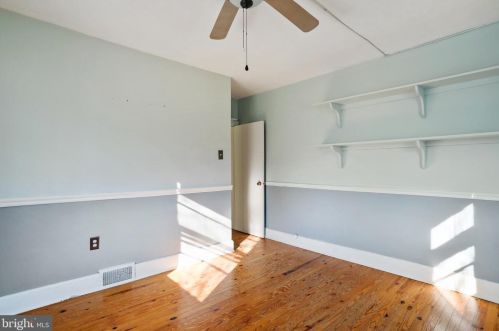 13070 Old Valley Pike, Edinburg VA  22824-3144 exterior