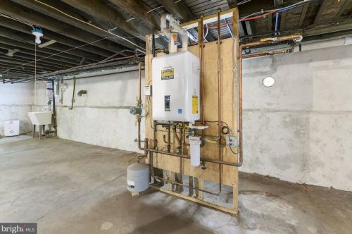 120 White Horse Pike, Camden NJ  08107-1974 exterior