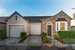 3781 Persimmon Ln, Fresno, CA 93711-5933