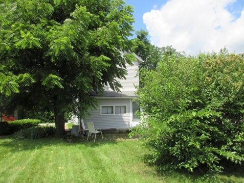812 Wood St, Latrobe, PA 15650-2154