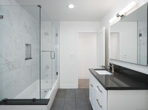 2420 Upas St, San Diego CA  92104-4049 exterior