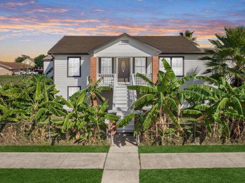 2202 67th St, Galveston, TX 77551-1321