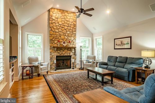 1005 Brick House Farm Ln, Newtown Square PA 19073-2780 exterior