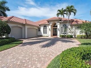 992 Spanish Moss Trl, Naples, FL 34108-2412