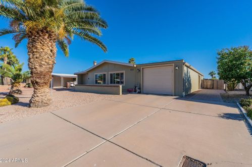 9219 Olive Ln, Chandler, AZ 85248-7026