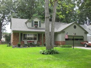 1929 Winchester Rd, Toledo, OH 43613-2208