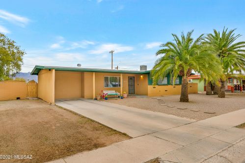 5941 33rd St, Tucson, AZ 85711-6834