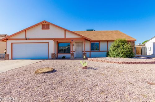 4802 Michigan Ave, Glendale, AZ 85308-1420