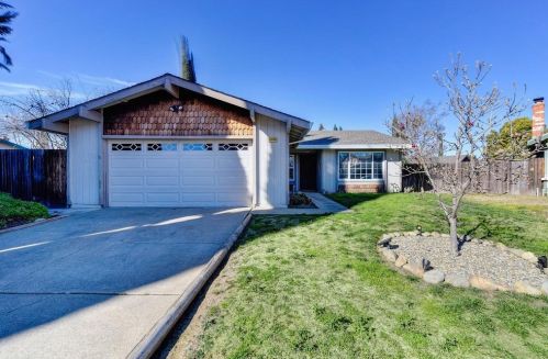 11029 Chemo River Ct, Rancho Cordova CA  95670-2703 exterior