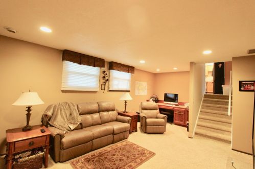 1030 Amboise Dr, Marion OH 43302-6614 exterior