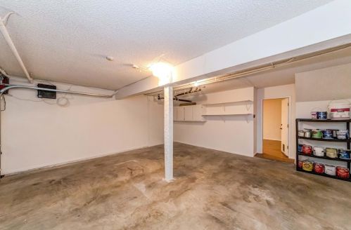 121 Prospect Ave, Redondo Beach CA  90277-3248 exterior