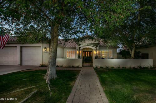 2090 Ivanhoe St, Chandler, AZ 85224-6962