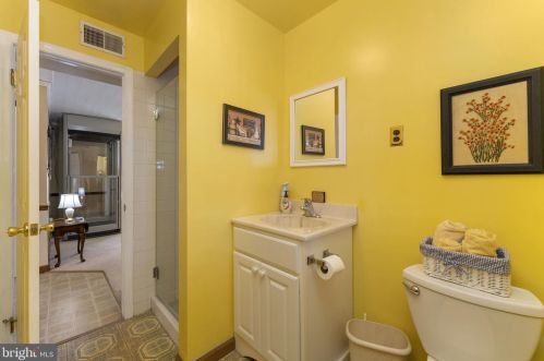 2221 Swamp Pike, Gilbertsville PA  19525-9654 exterior