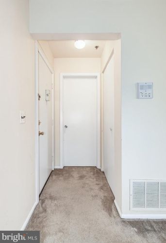 2316 Sayre Dr, Princeton NJ  08540-5865 exterior