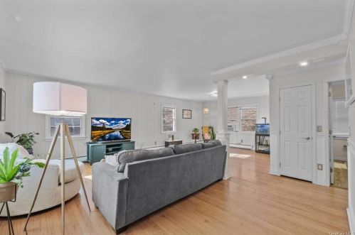 388 Cedar Hill Rd, Fishkill NY  12524-2439 exterior