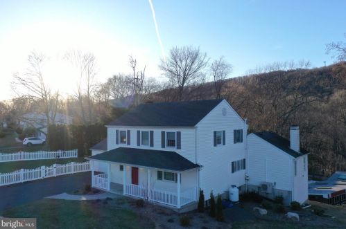 42 Overlook Dr, Primrose PA  17901-4028 exterior