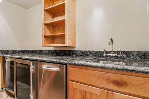 3833 67 Ave, Phoenix AZ 85033 exterior