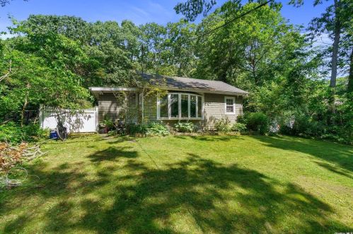 19 Kettle Knoll Path, Miller Place NY  11764-2117 exterior
