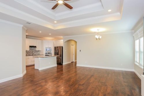 1921 Rosa Parks Blvd, Lancaster TX  75146-2044 exterior