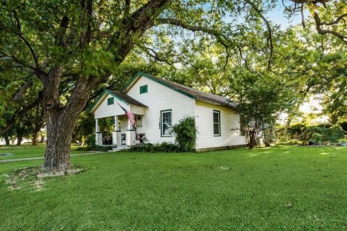 918 Cook St, Midlothian, TX 76065-9139