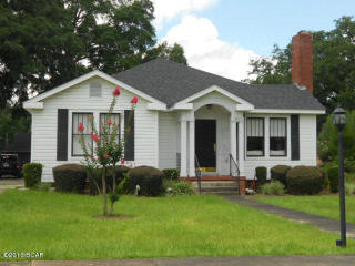 2915 Green St, Marianna, FL 32446-3333