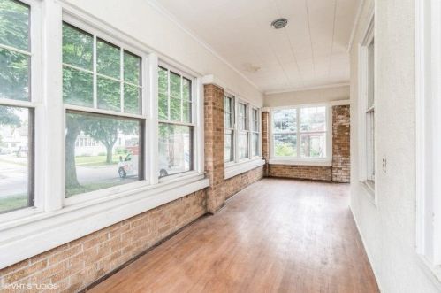 115 Dunbar Ave, Waukesha, WI 53186-4506